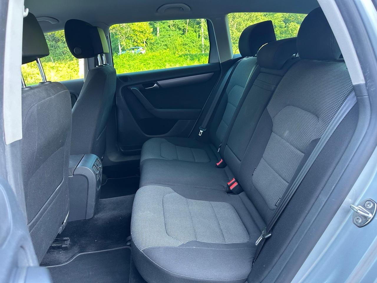 Volkswagen Passat Var. 2.0 TDI Highline* C.D OK *
