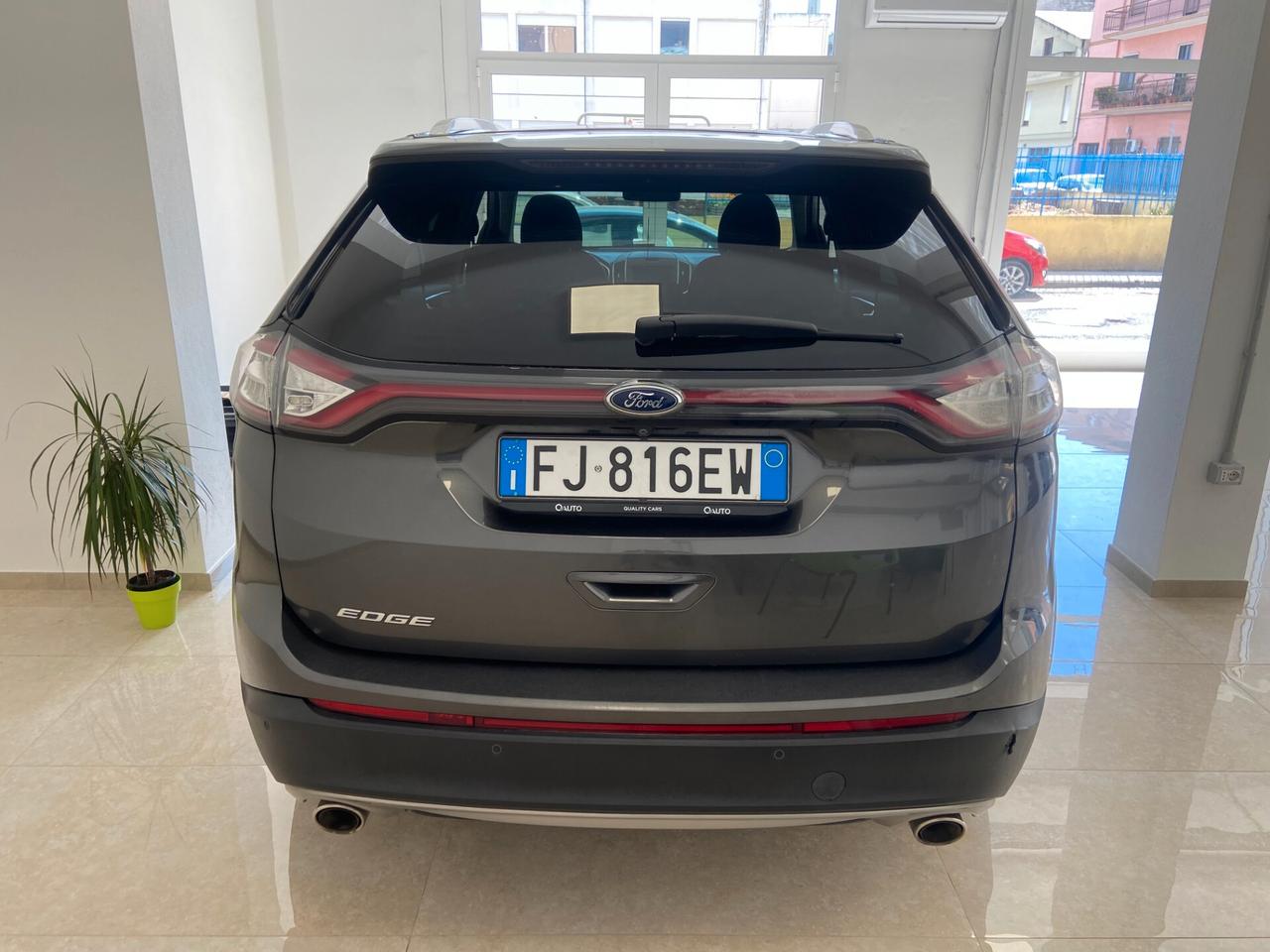 Ford Edge titanium 210 cv