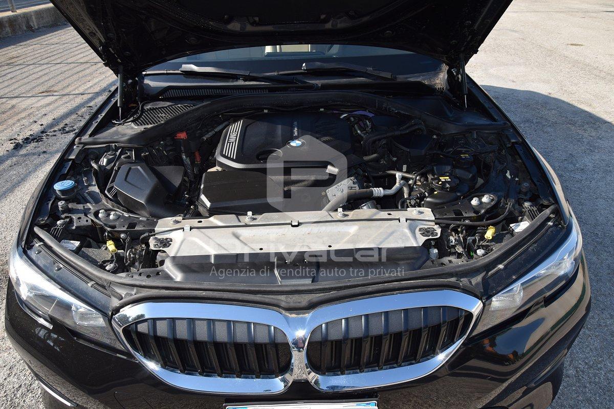 BMW 320d 48V Touring Business Advantage