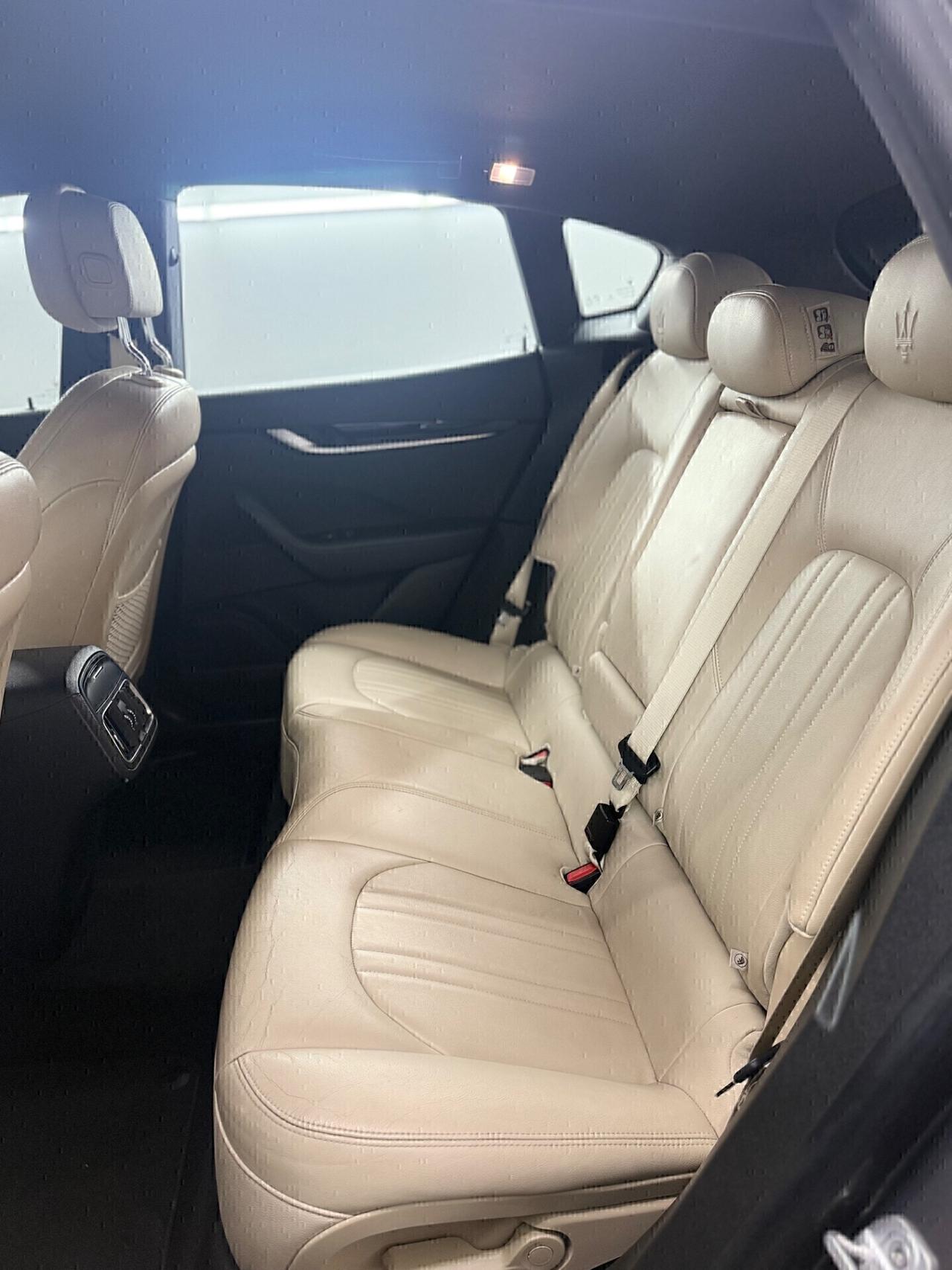 Maserati Levante Granlusso