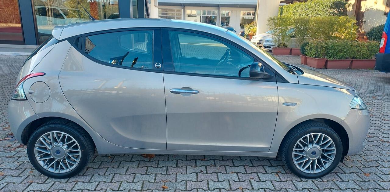 Lancia Ypsilon 1.2 69 CV 5 porte GPL Ecochic Gold