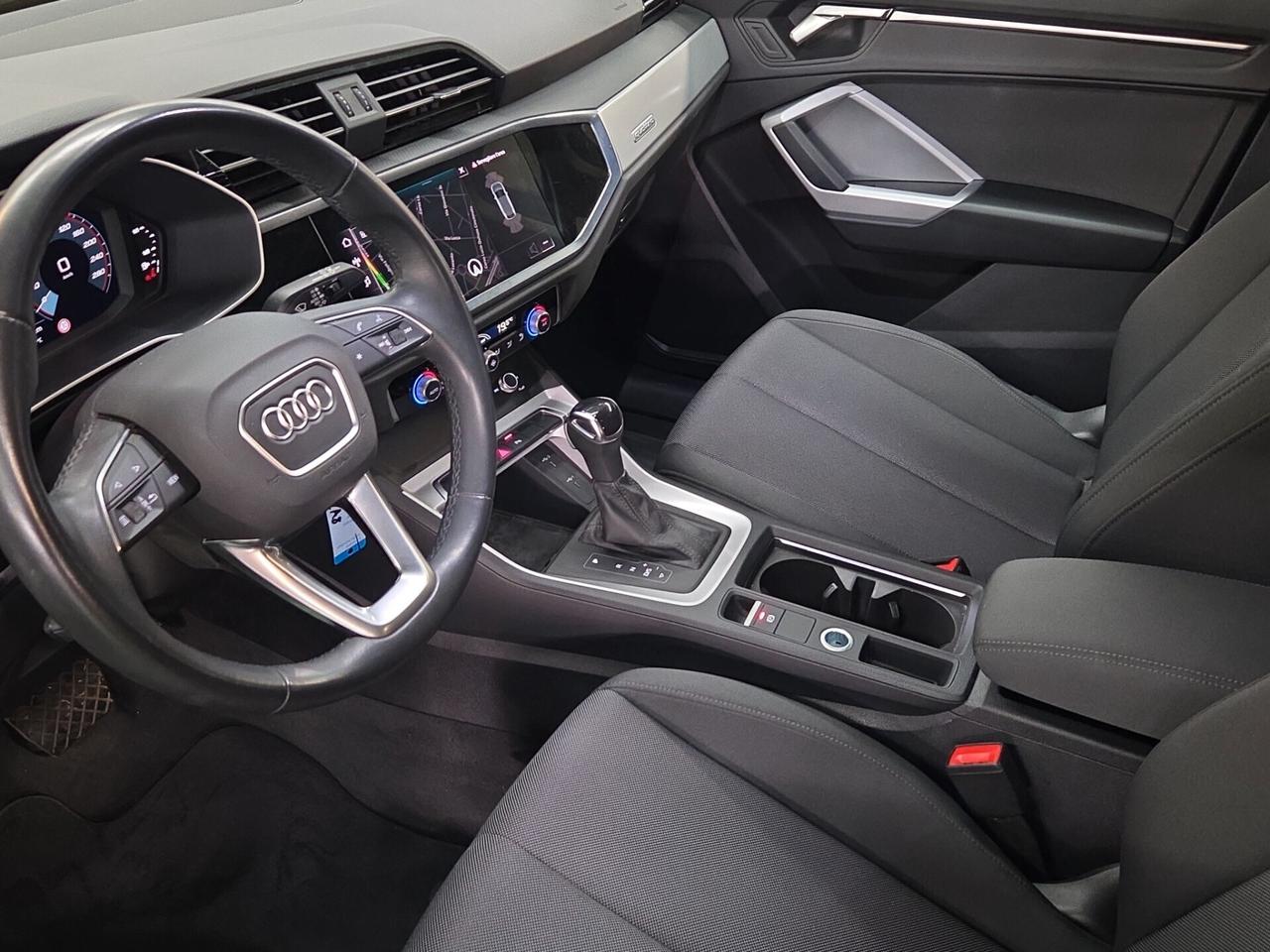 Audi Q3 SPORTBACK 35 TDI S tronic QUATTRO Business Plus