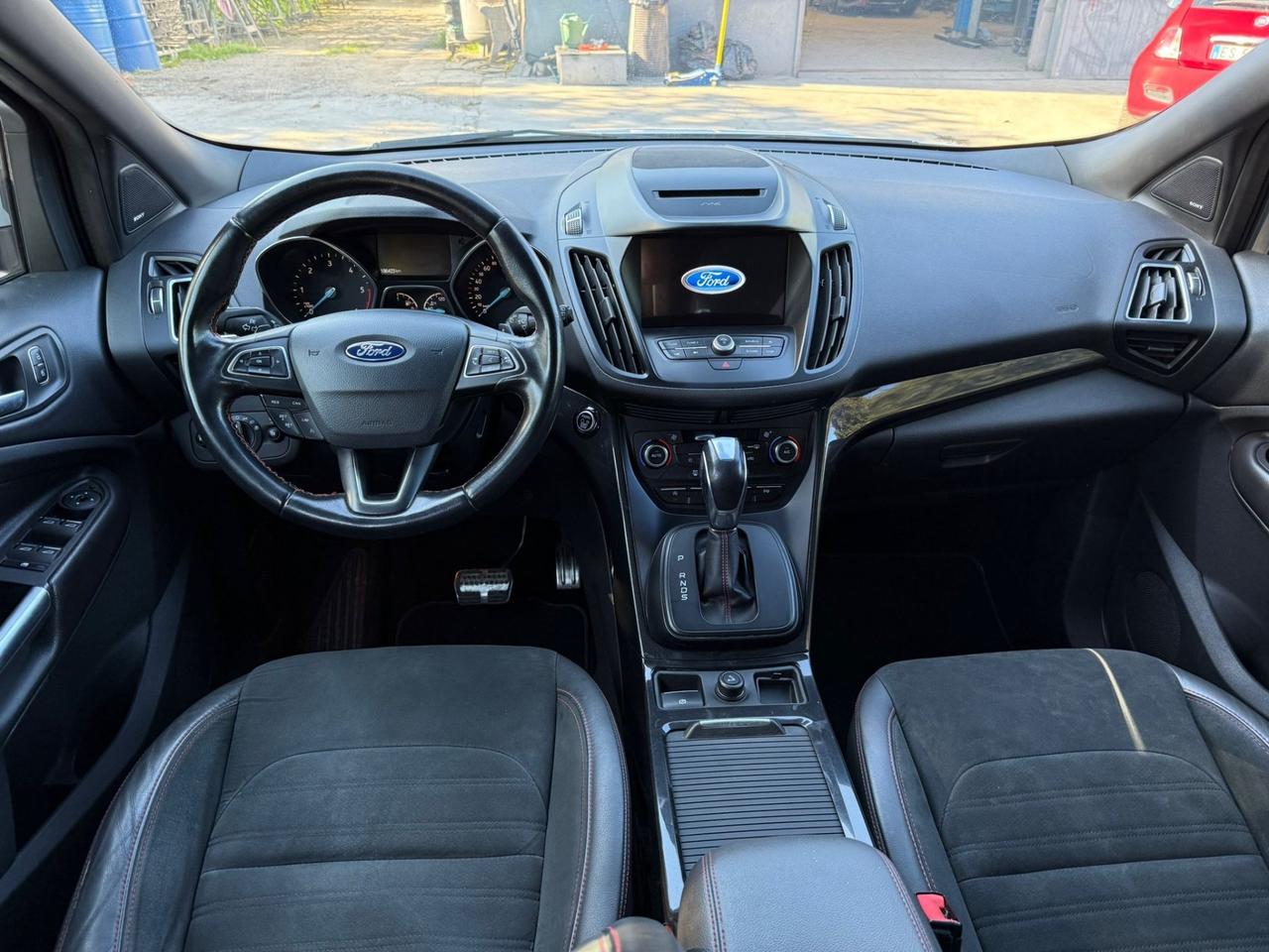 Ford Kuga 1.5 TDCI 120 CV S&S 2WD Powershift ST-Line