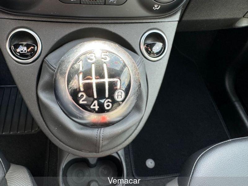 FIAT 500 1.0 Hybrid Hey Google