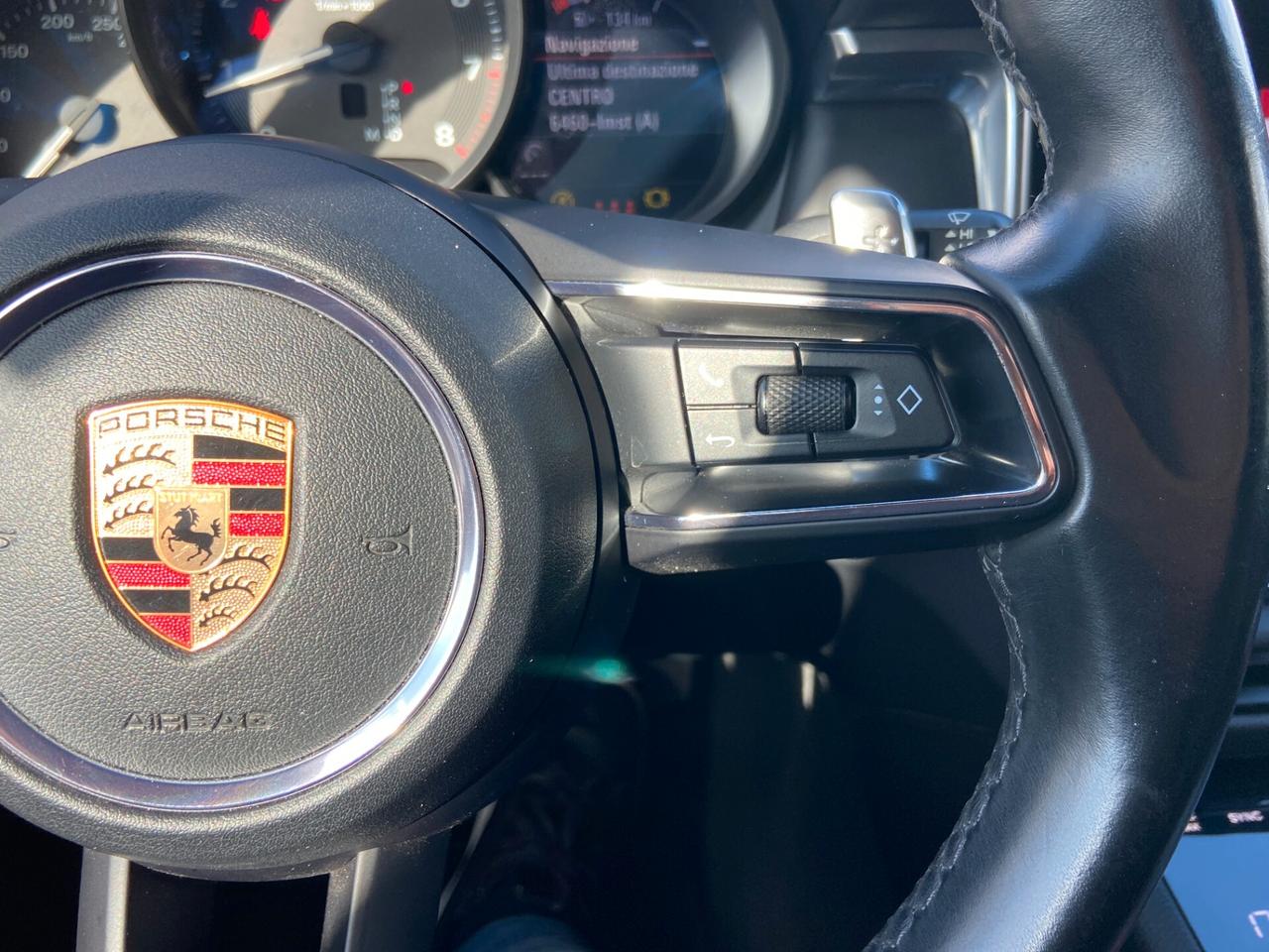 Porsche Macan 2.0 265cv pdk