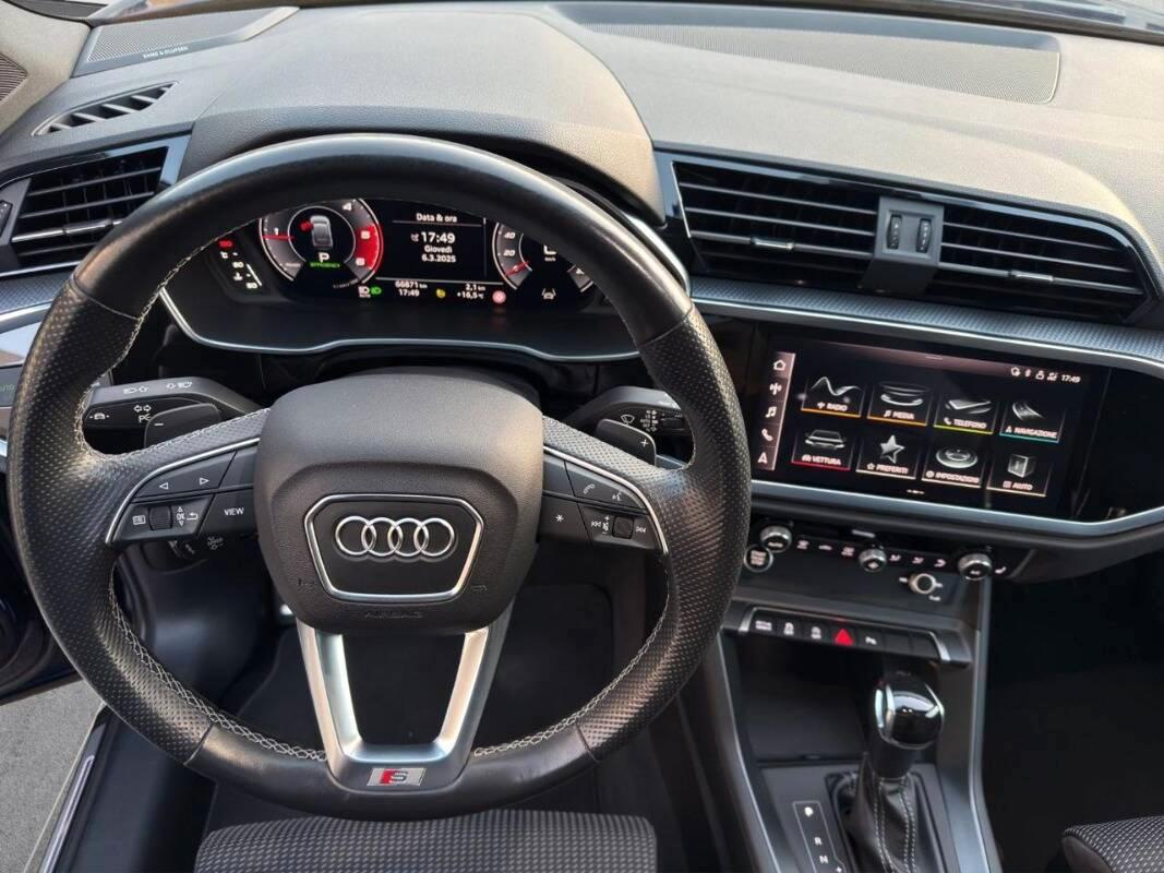 Audi Q3 Sportback 40 2.0 tdi S line Sportback quattro 200cv