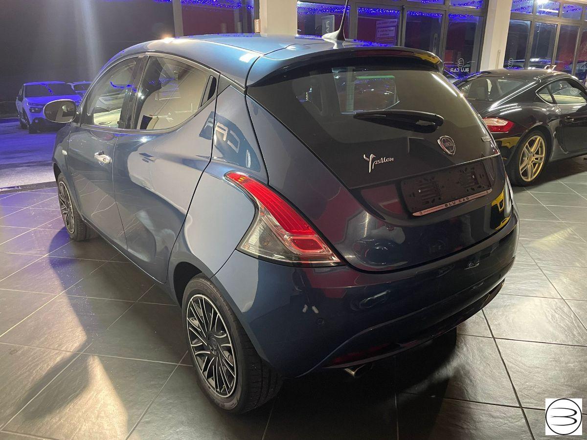 LANCIA - Ypsilon - 1.0 FireFly 5p.S&S Hybrid Silver