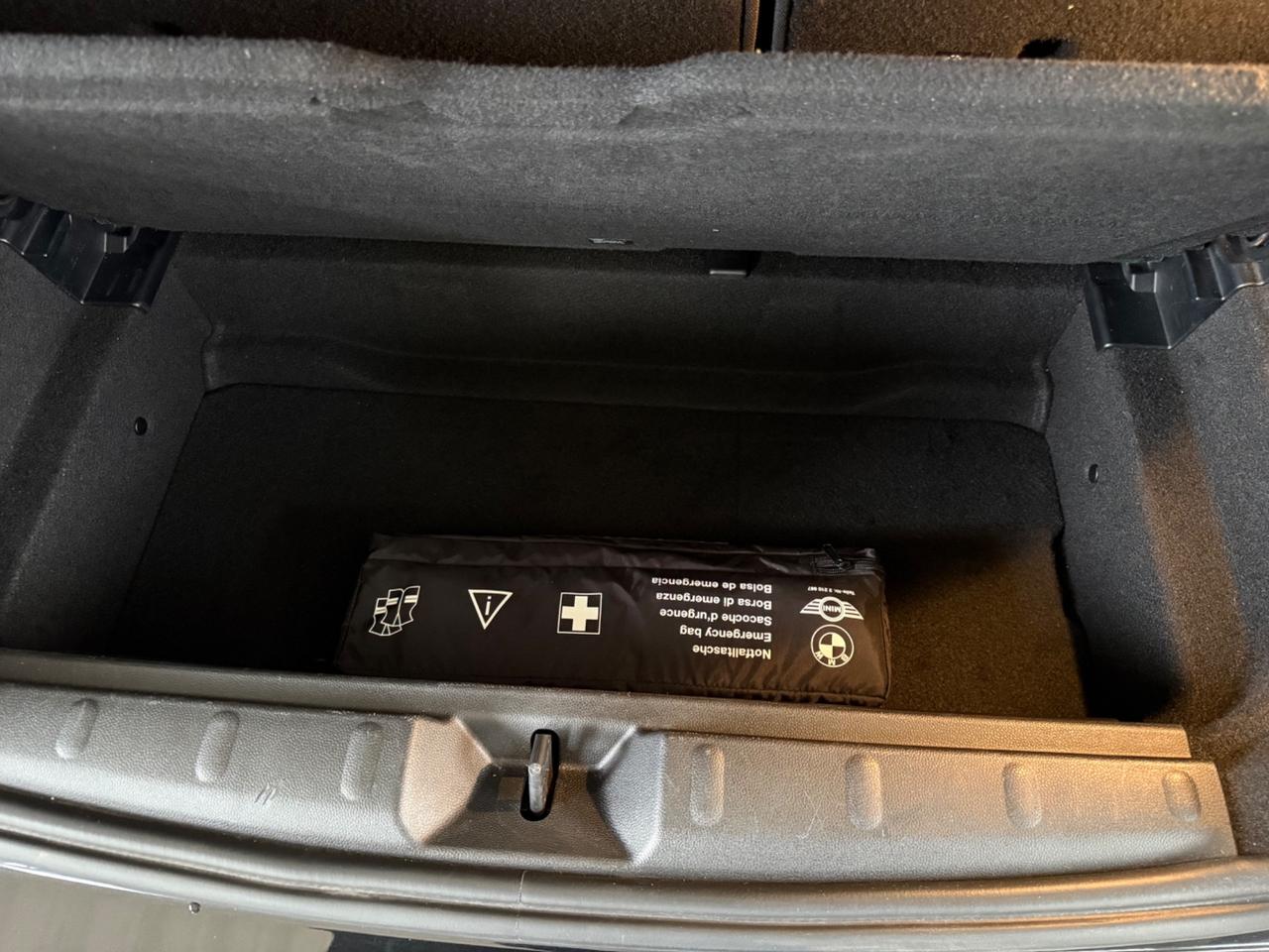 Mini 1.5 Cooper Camden Edition