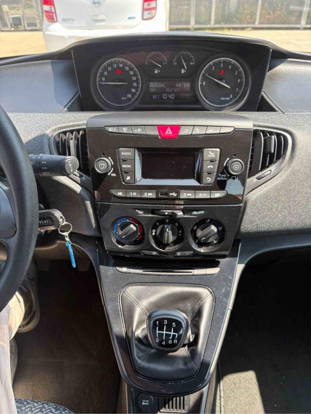 LANCIA Ypsilon 1.0 FireFly 5 porte S&S Hybrid Ecochic Gold