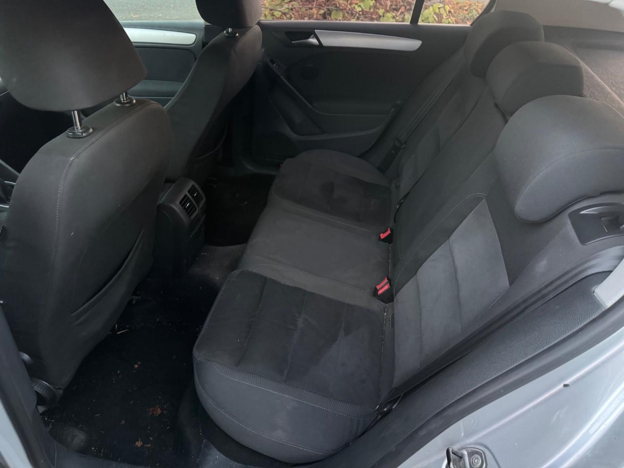 VW Golf 1.6 TDI 5p. Highline neopaten garanzia 12 mesi