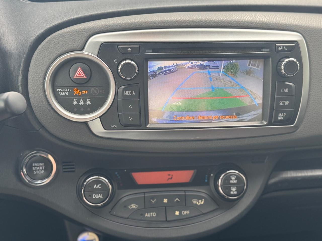 Toyota Yaris 1.4 D-4D 5 porte Lounge GARANZIA