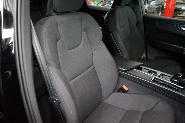 VOLVO XC60 B4 (d) AWD Geartronic Business