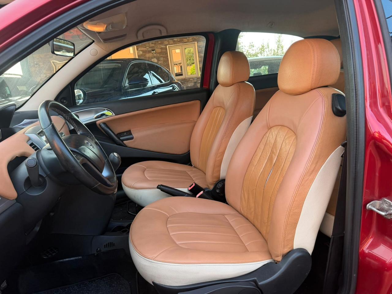 Lancia Ypsilon 1.3 MJT 75 CV Oro Bianco