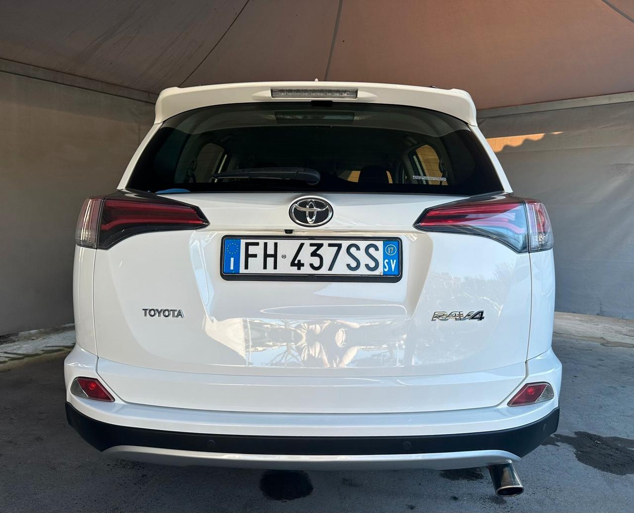 Toyota RAV 4 RAV4 2.0 D-4D 2WD Business