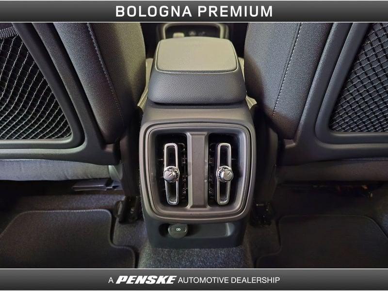 Volvo XC40 B3 automatico Core
