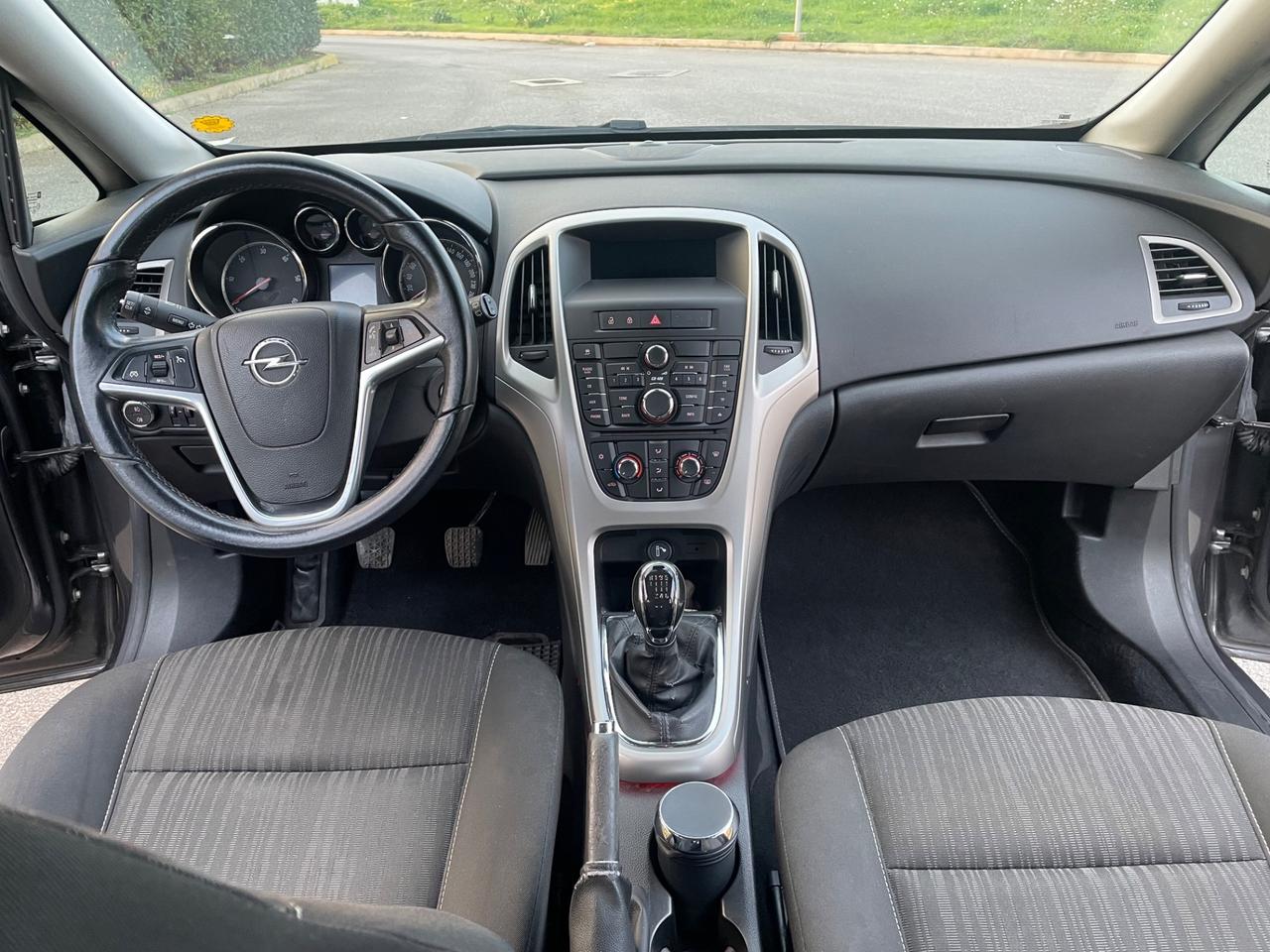 Opel Astra 1.7 CDTI 110CV 5 porte