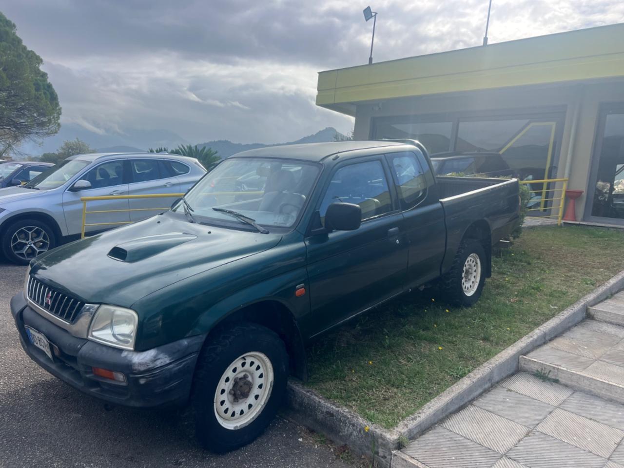 Mitsubishi L200 2.5 TDI 4WD Gancio traino omologato