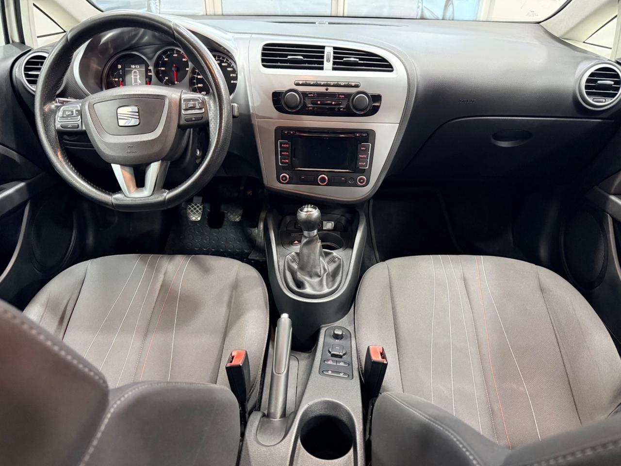 Seat Leon 1.6 TDI CR 105CV UNICO PROPRIETARIO OK NEOPATENTATI