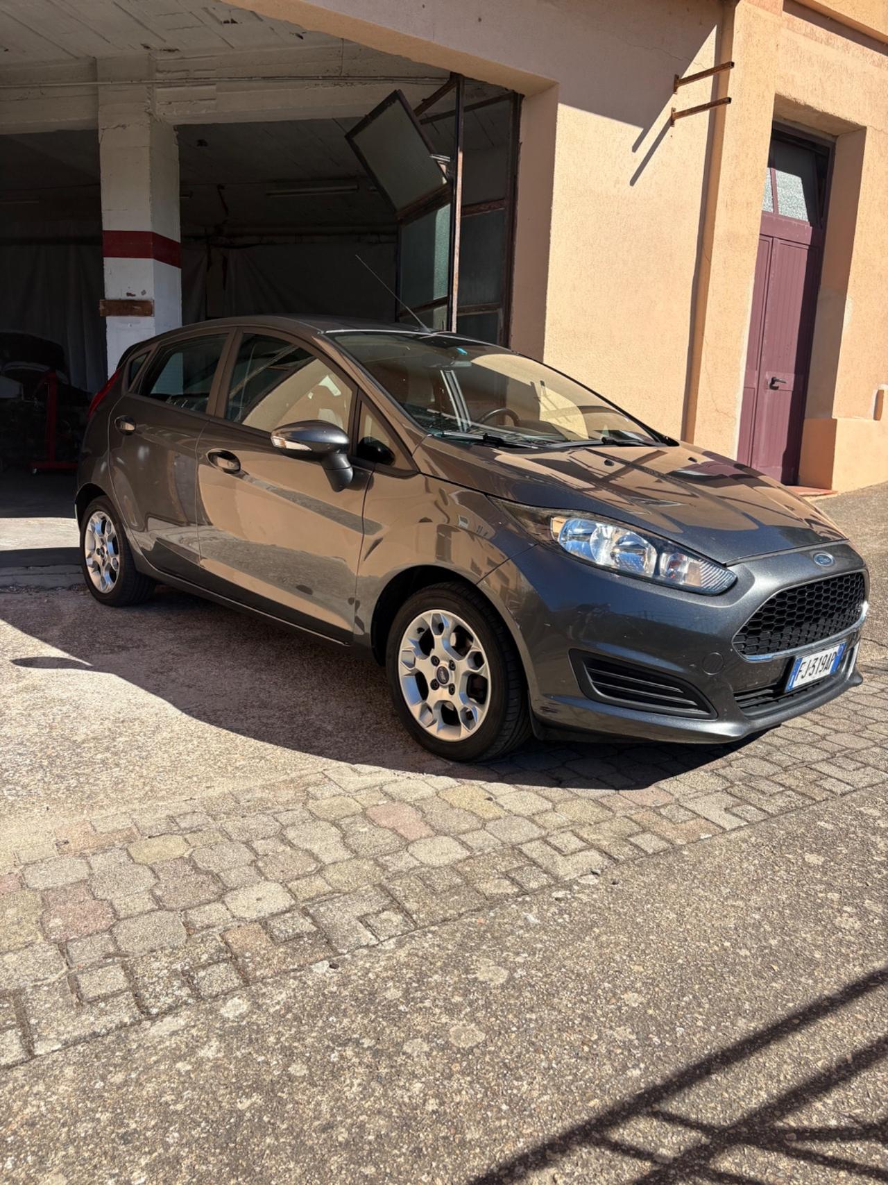Ford Fiesta 1.5 TDCi 5 porte Titanium