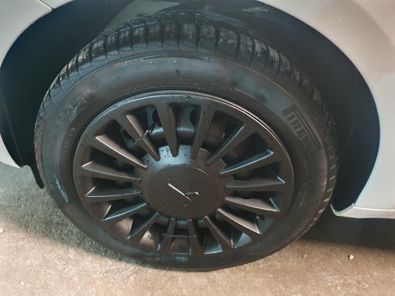 Lancia Ypsilon 1.0 FireFly 5 porte S&S Hybrid Ecochic Silver