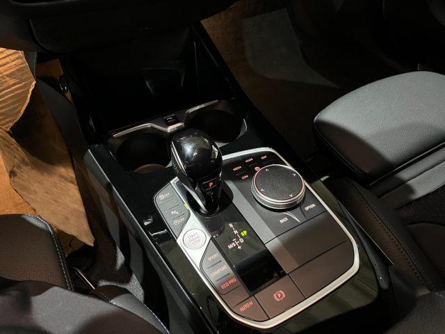 BMW 118 iA 5p. AUT Msport /NAVI+TELEC/LED/"19 Performance