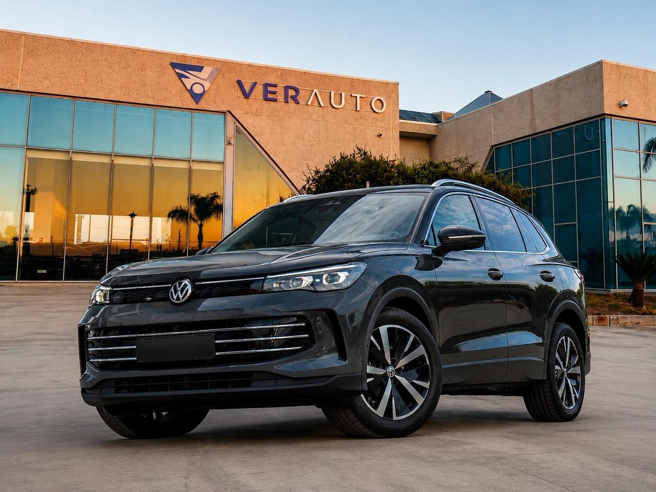 Volkswagen Tiguan 2.0 TDI 150 CV DSG Elegance - possibilità noleggio no scoring