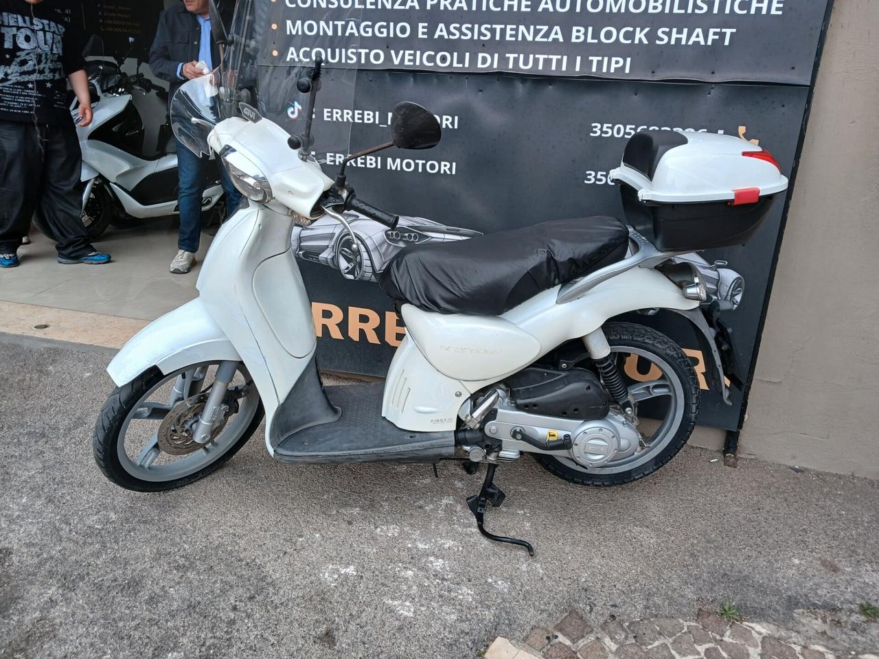Aprilia Scarabeo 100