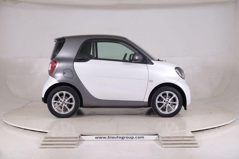 smart fortwo Smart III 2015 Benzina 0.9 t Passion 90cv twinamic my18