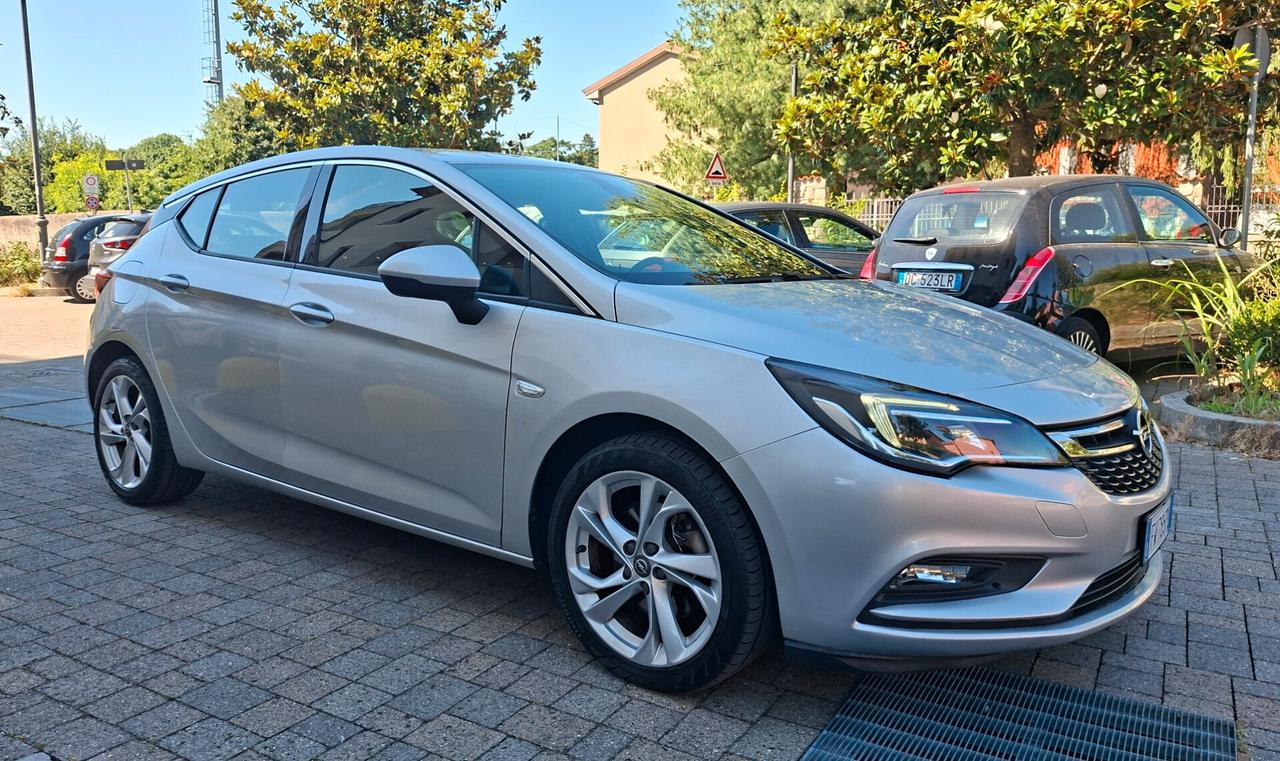 Opel Astra 1.6 CDTi 110CV Start&Stop 5 porte Innovation