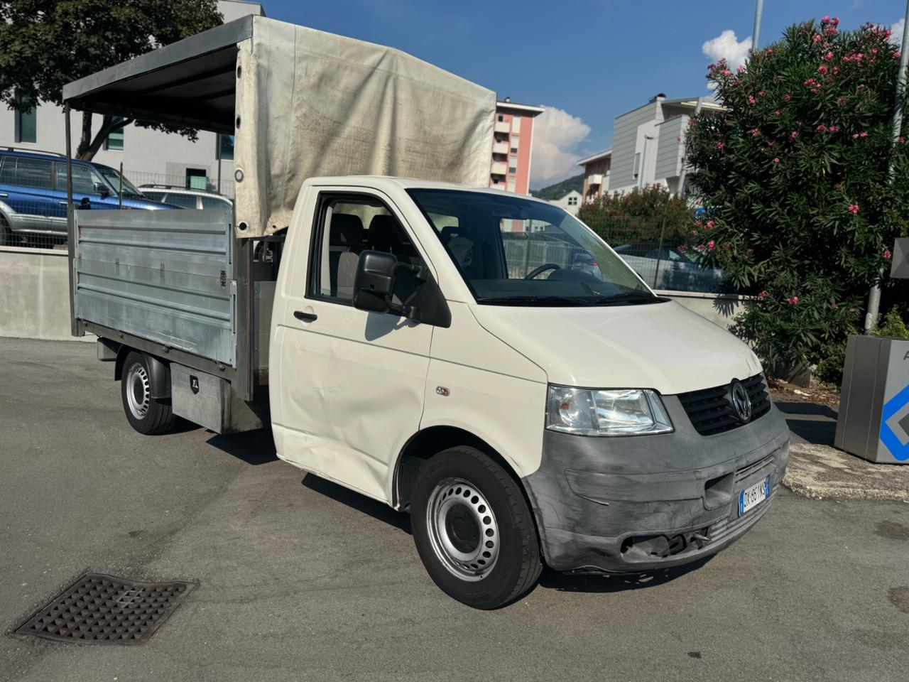 VOLKSWAGEN T5 2.5 TDI CASSONATO E CENTINA