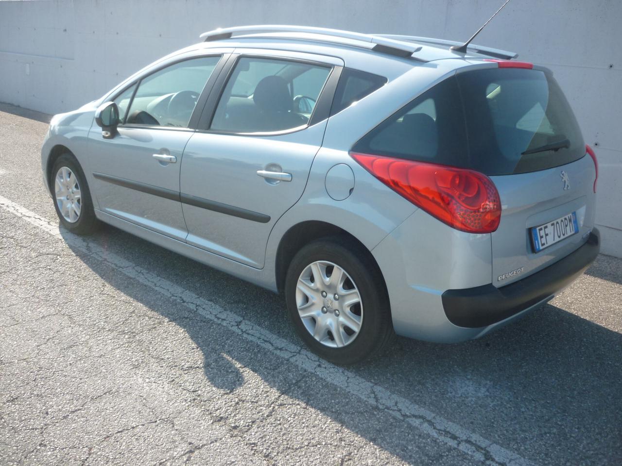 Peugeot 207 1.4 8V 75CV SW X Line