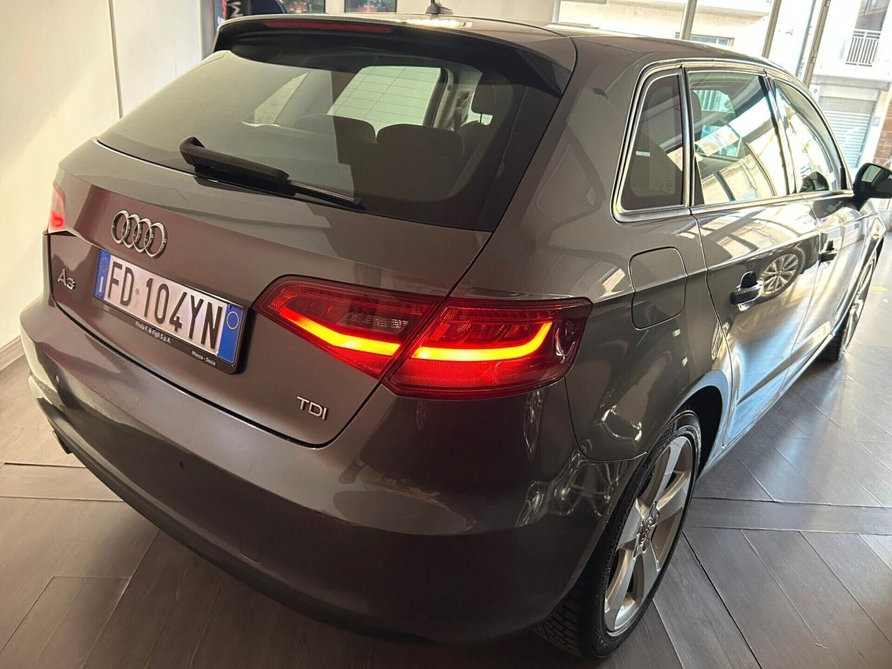 Audi A3 1.6 TDI clean diesel S tronic Ambition