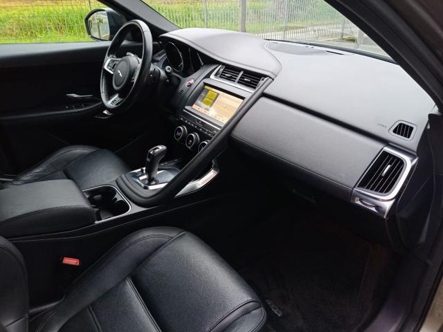 JAGUAR E-Pace 2.0D automatico R-Dynamic Autocarro