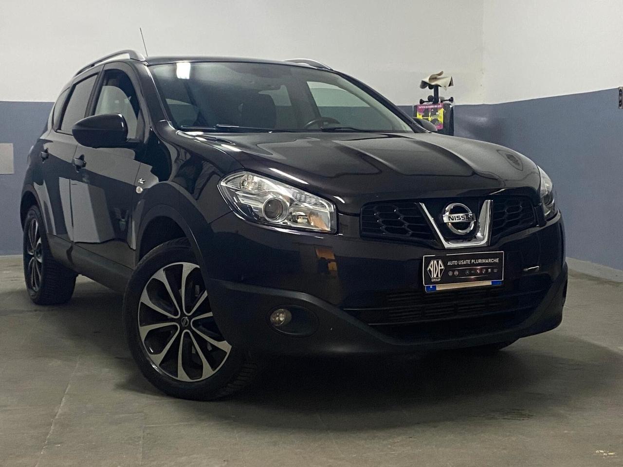 Nissan Qashqai 1.5 /tetto panorama/navi/telecamera360