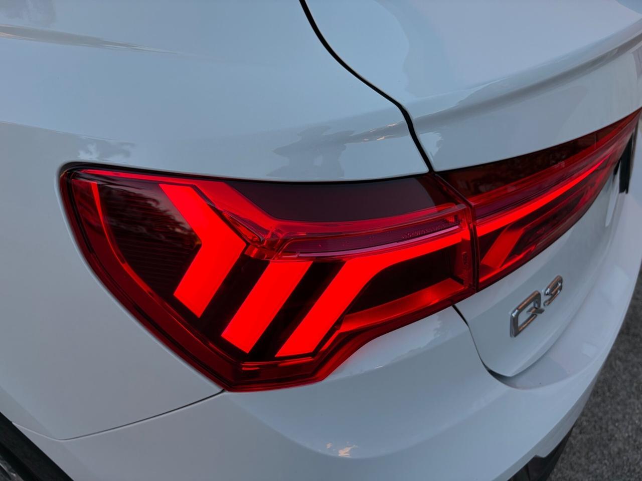 Audi Q3 SPB 35 TDI S tronic line edition unico proprietario!!!