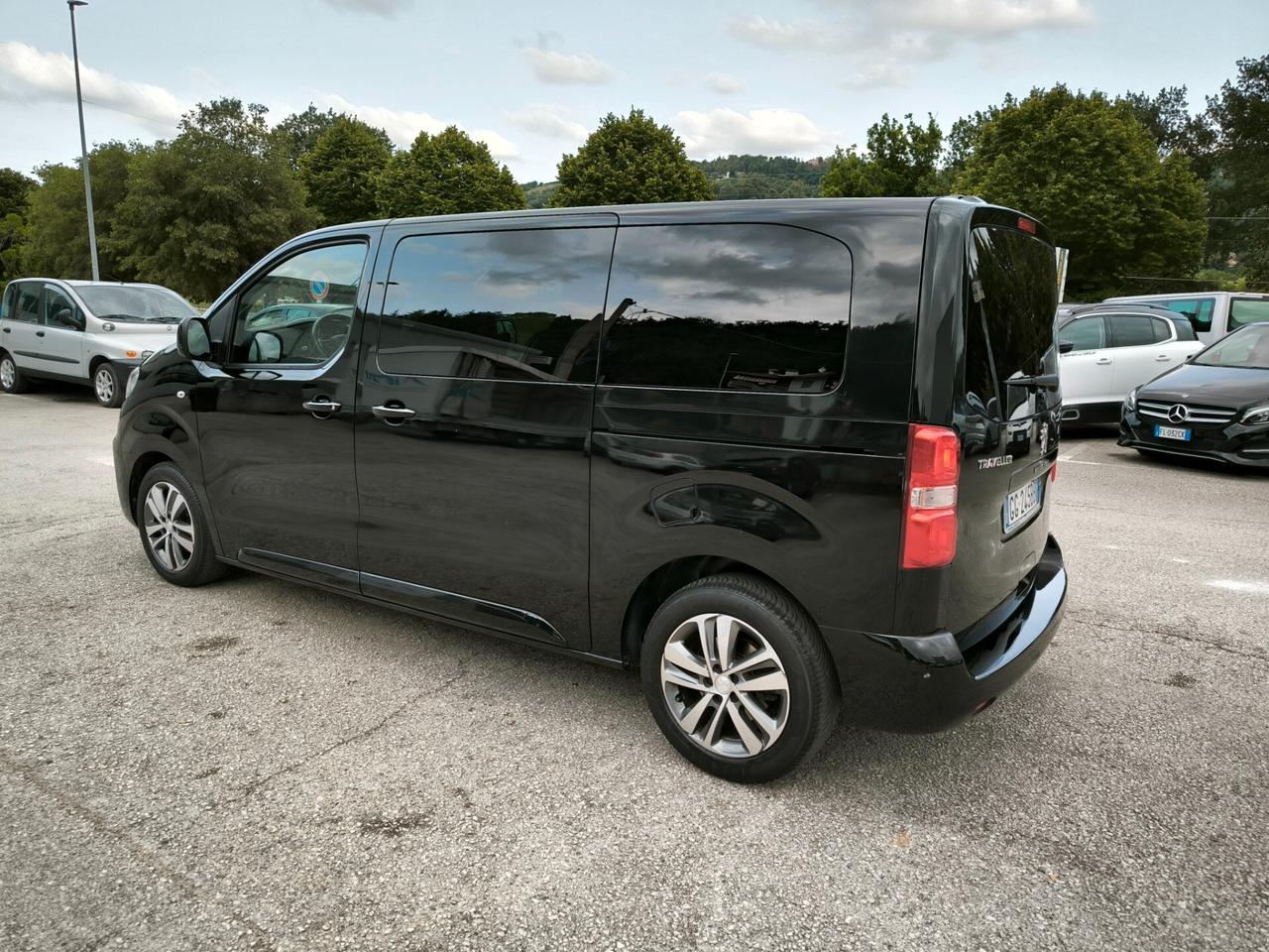 Peugeot Traveller BlueHDi 180 S&S EAT8 Standard Business Vip