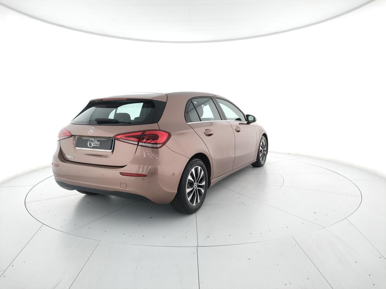 Mercedes-Benz A 180 d Business auto EXTRA