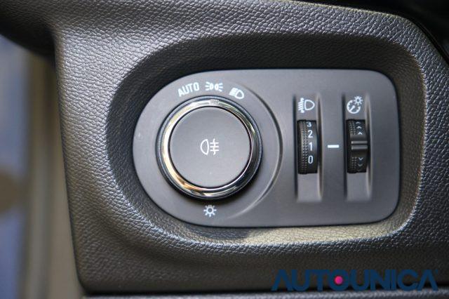 OPEL Corsa 1.2 ELEGANCE NEOPATENTATI FARI LED
