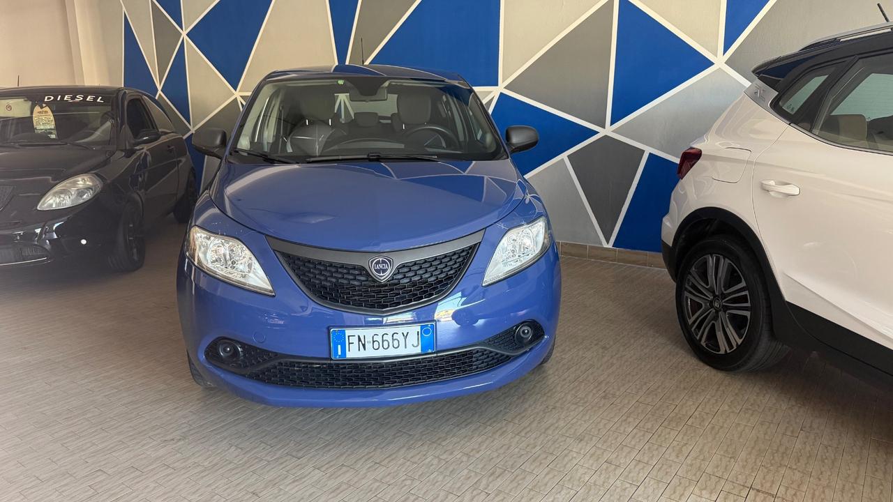 Lancia Ypsilon 1.3 MJT Platinum