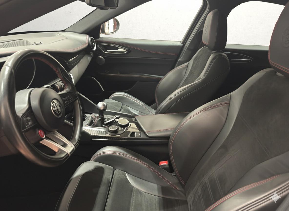 ALFA ROMEO ALFA ROMEO Giulia Quadrifoglio GIULIA 2.9T V6 ALFA 510HP MTX RWD QV