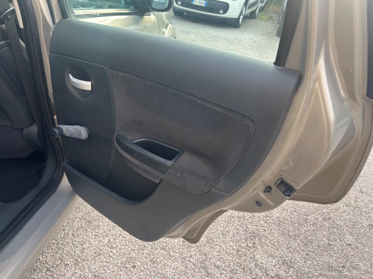 Citroen C3 1.4 Elegance Bi Energy M