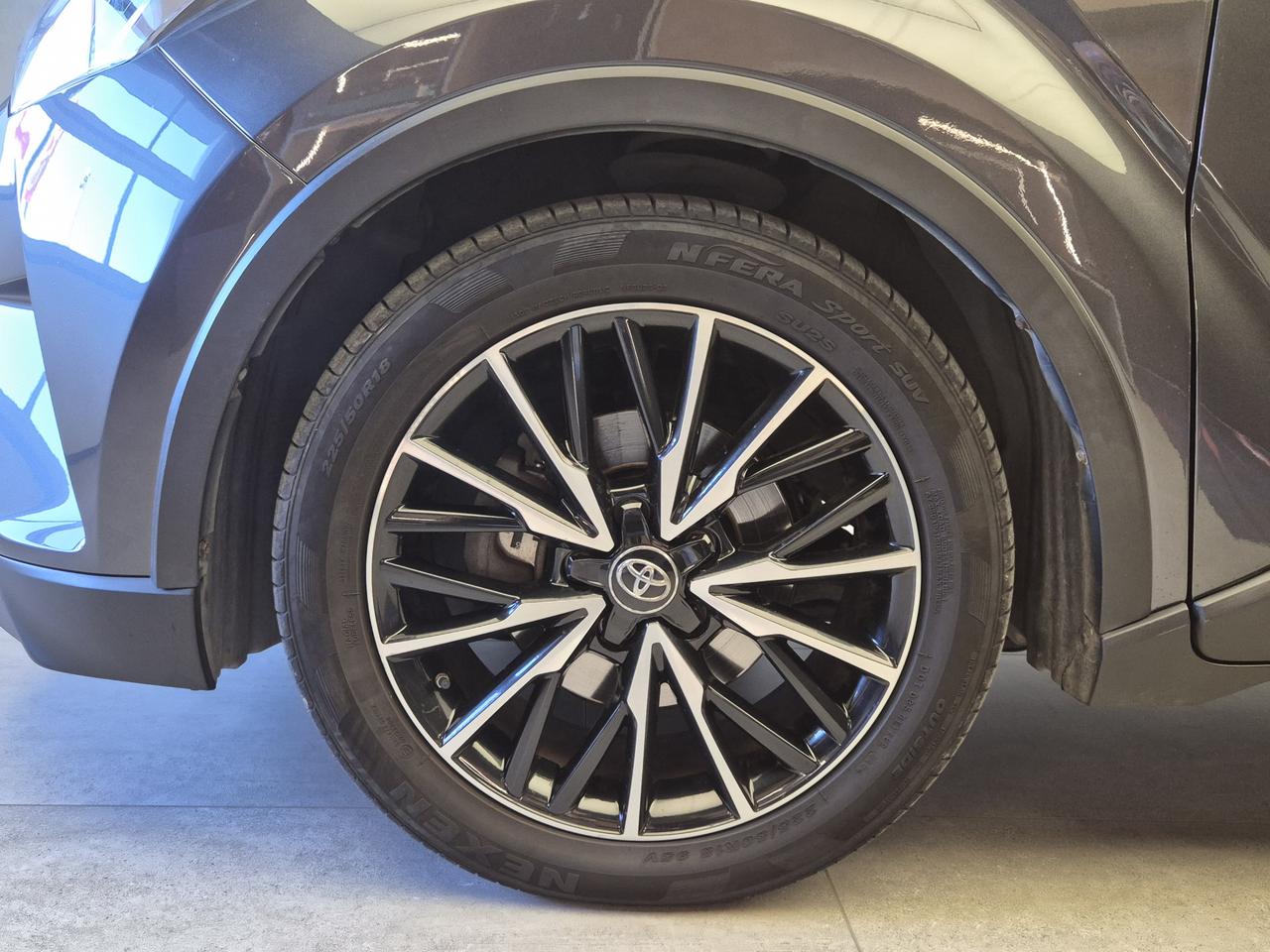 TOYOTA C-HR 1.8h Style 2wd e-cvt