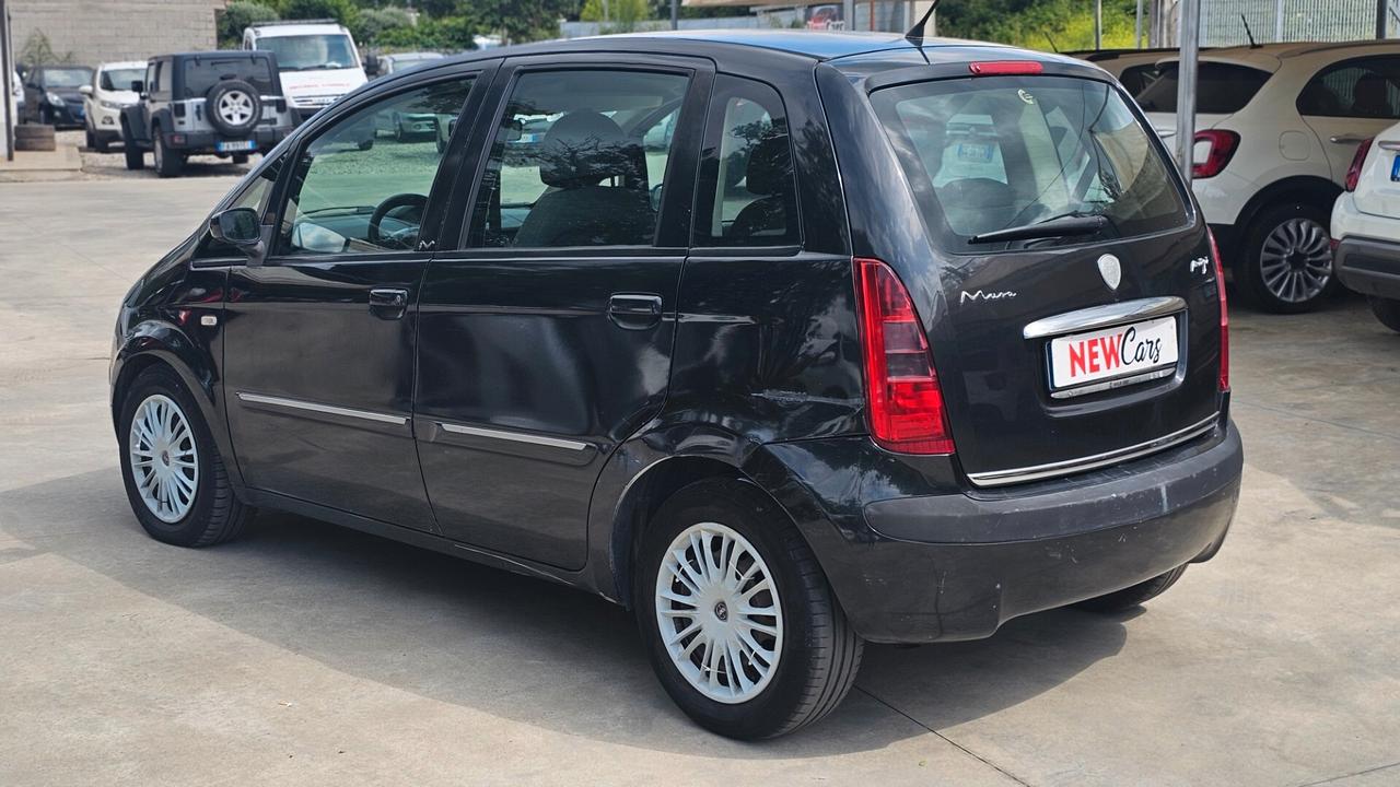 compreso passaggio Lancia MUSA 1.3 Multijet 16V Platino