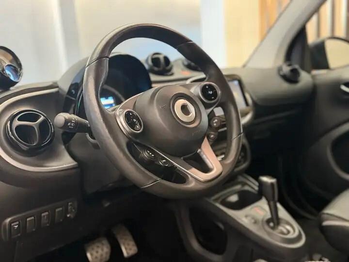 smart forTwo BRABUS eQ 41KW MAX RANGE 159KM FULLOPTI GARANZIA