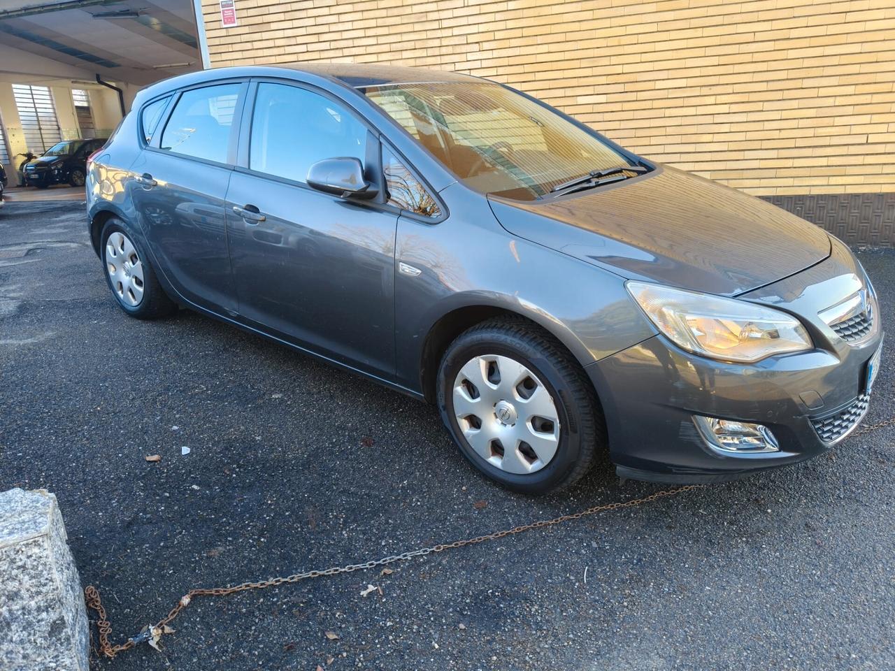 Opel Astra 1.4 100CV 5 porte Elective