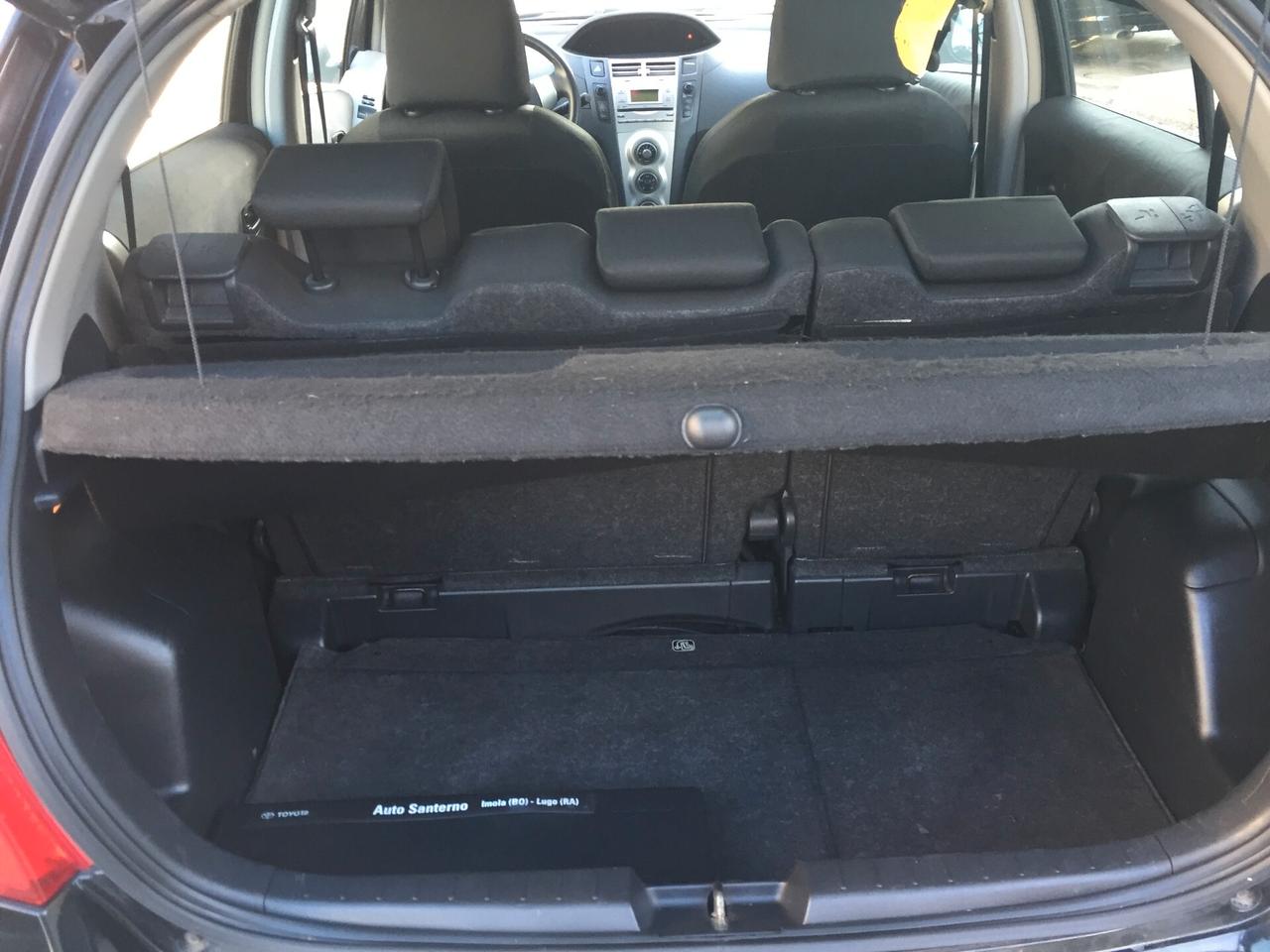 Toyota Yaris 1.0 5 porte Sol X NEOPATENTATI