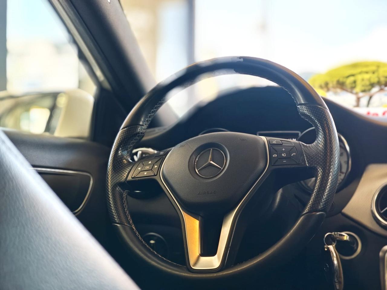 Mercedes-benz GLA 200 CDI Premium