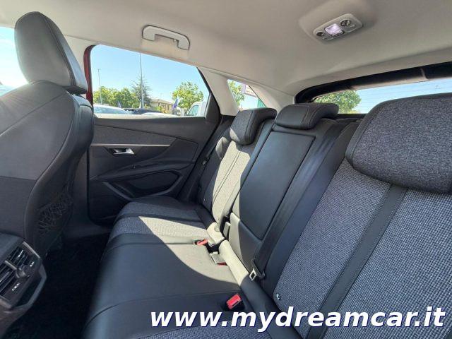 PEUGEOT 3008 BlueHDi 120cv Allure