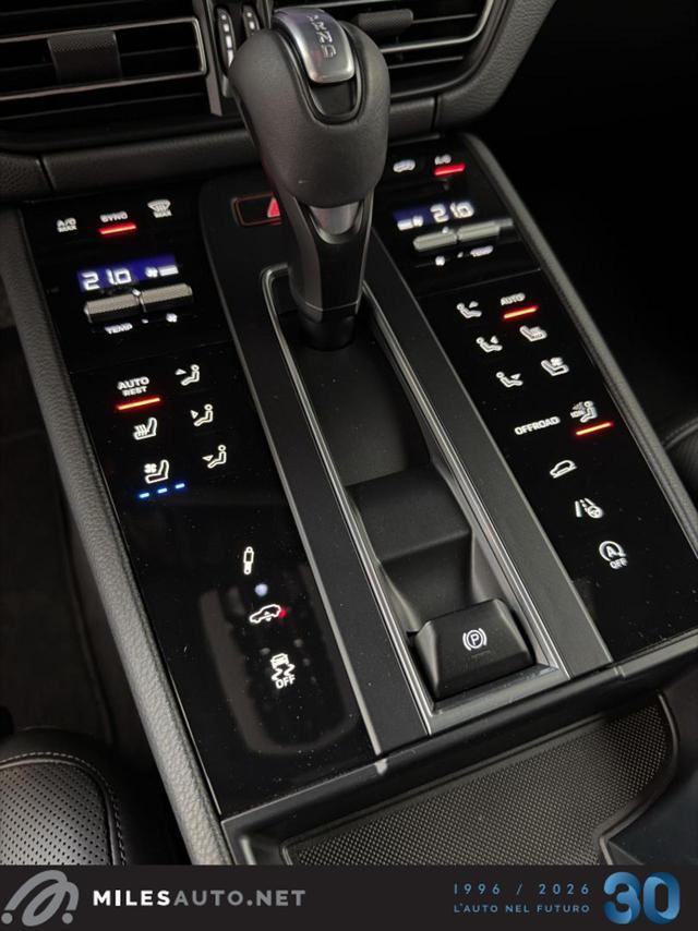 PORSCHE Macan 2.0 T GESSO SEDILI VENTILATI CERCHI 21" PANO