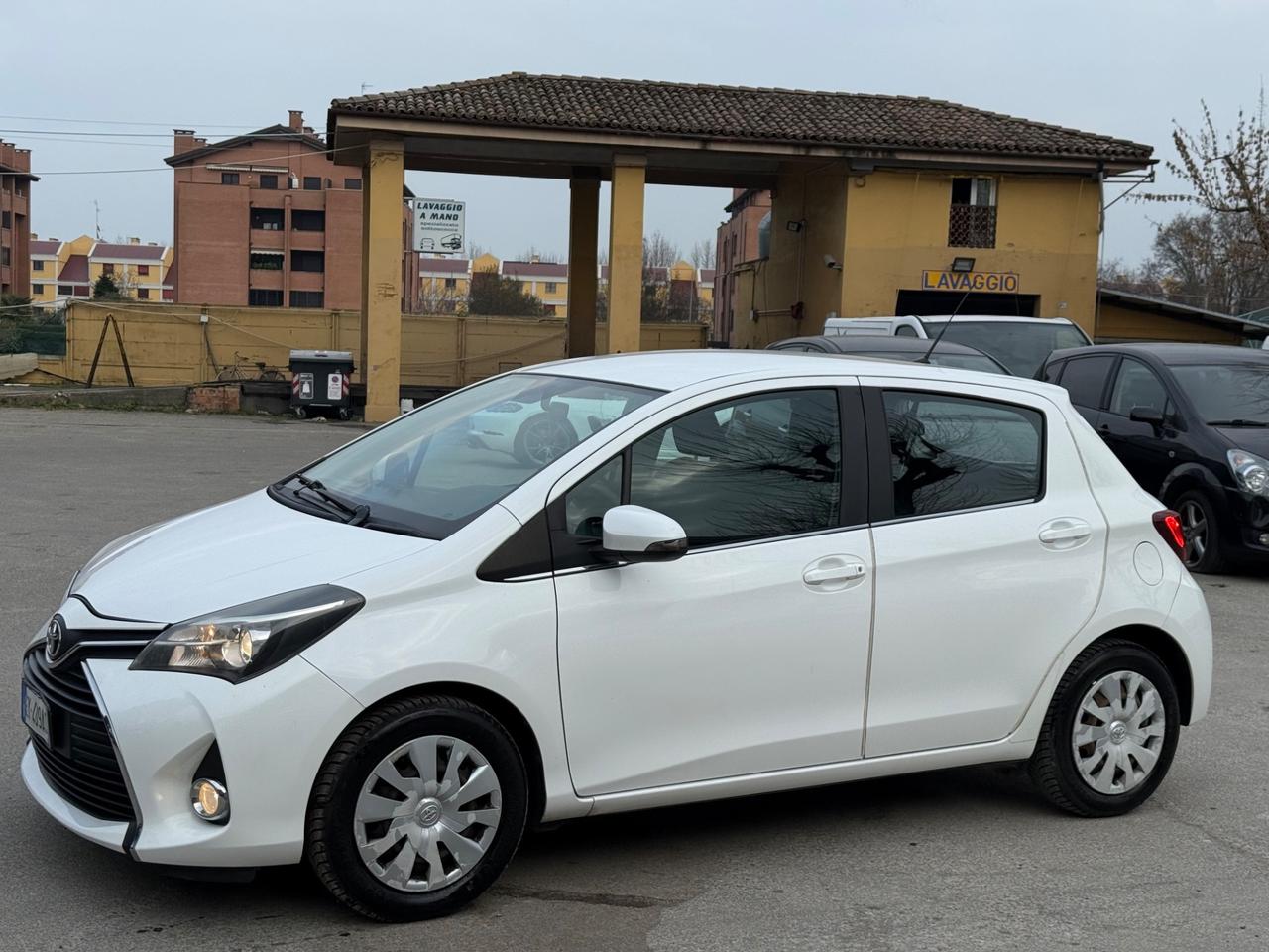 Toyota Yaris 1.0 5 porte Lounge